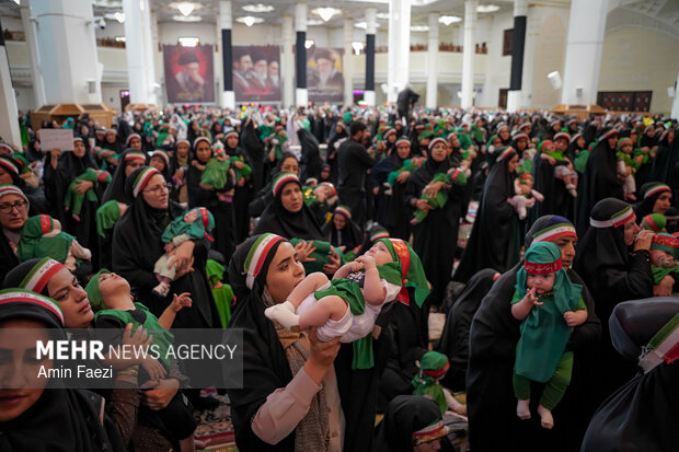 مراسم «شیرخوارگان حسینی» در حرم شاهچراغ (ع)
