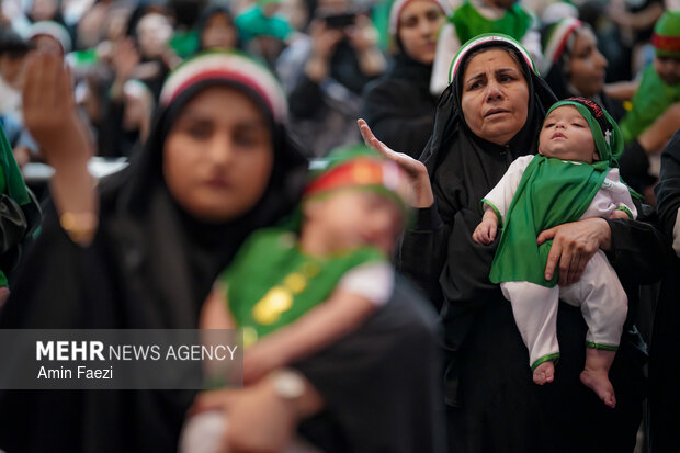 مراسم «شیرخوارگان حسینی» در حرم شاهچراغ (ع)