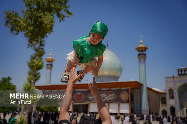 شیرخوارگان حسینی در حرم شاهچراغ (ع)