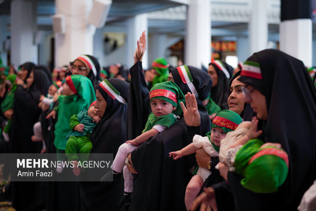 مراسم «شیرخوارگان حسینی» در حرم شاهچراغ (ع)