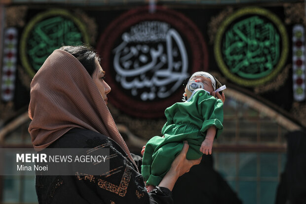 همایش شیرخوارگان حسینی در آستان مقدس امامزاده سیدحمزه(ع) تبریز
