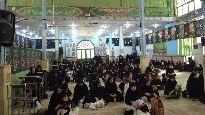 برپایی همایش شیرخوارگان حسینی با حضور مادران و نوزادان