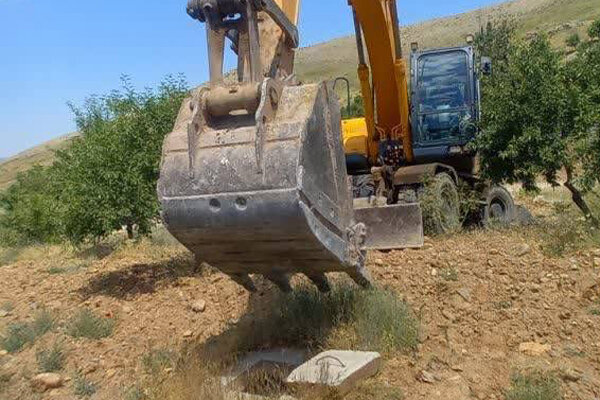 انسداد ۷ حلقه چاه غیرمجاز در شبستر