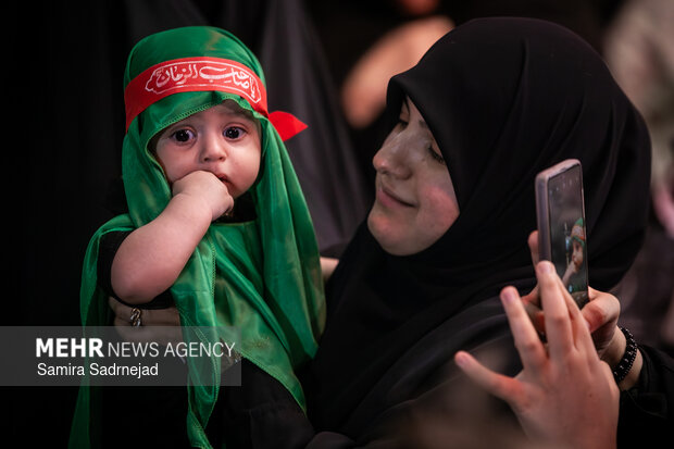 مراسم شیرخوارگان حسینی در امامزاده صالح‌(ع)