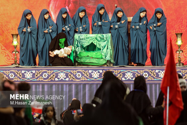مراسم شیرخوارگان حسینی در مصلی امام خمینی(ره)