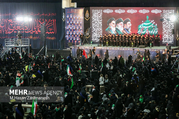 مراسم شیرخوارگان حسینی در مصلی امام خمینی(ره)