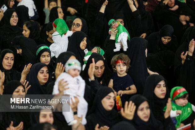 مراسم شیرخوارگان حسینی در مصلی امام خمینی(ره)