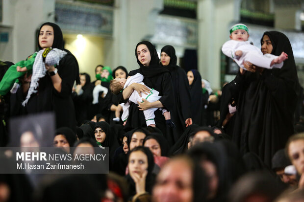 مراسم شیرخوارگان حسینی در مصلی امام خمینی(ره)