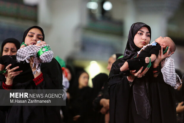 مراسم شیرخوارگان حسینی در مصلی امام خمینی(ره)