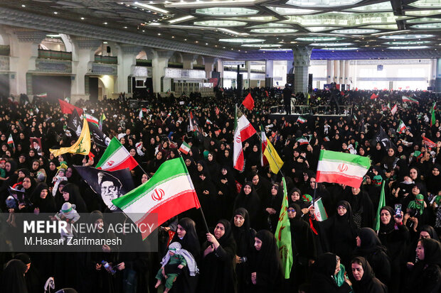 مراسم شیرخوارگان حسینی در مصلی امام خمینی(ره)