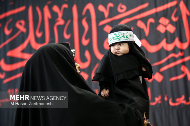 مراسم شیرخوارگان حسینی در مصلی امام خمینی(ره)