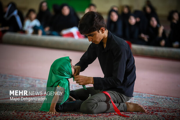 مراسم شیرخوارگان حسینی در یزد