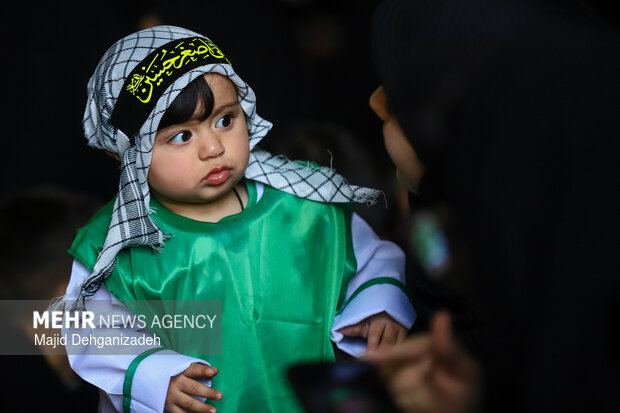 مراسم شیرخوارگان حسینی در یزد
