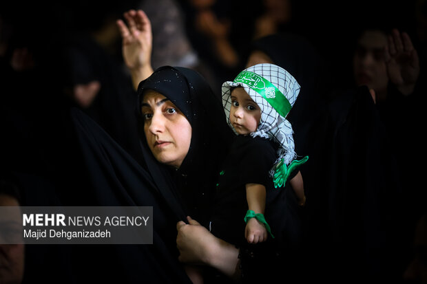 مراسم شیرخوارگان حسینی در یزد