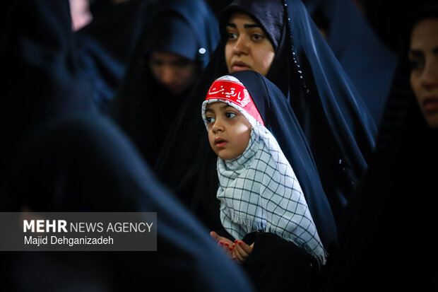 مراسم شیرخوارگان حسینی در یزد