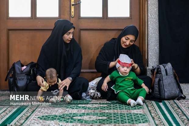 مراسم شیرخوارگان حسینی در حرم عبدالعظیم حسنی(ع)