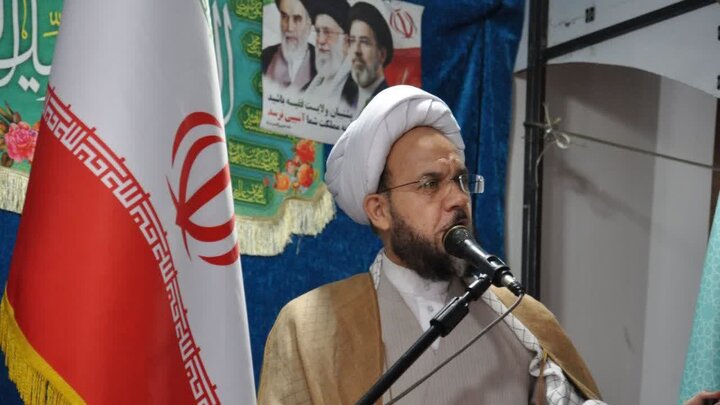 دستجردی:مکتب عاشورا درس بصیرت و ولایت‌مداری را به جامعه می‌آموزد