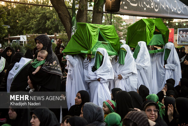 مراسم «شیرخوارگان حسینی» در اصفهان