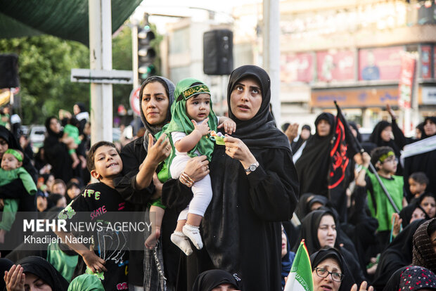مراسم «شیرخوارگان حسینی» در اصفهان