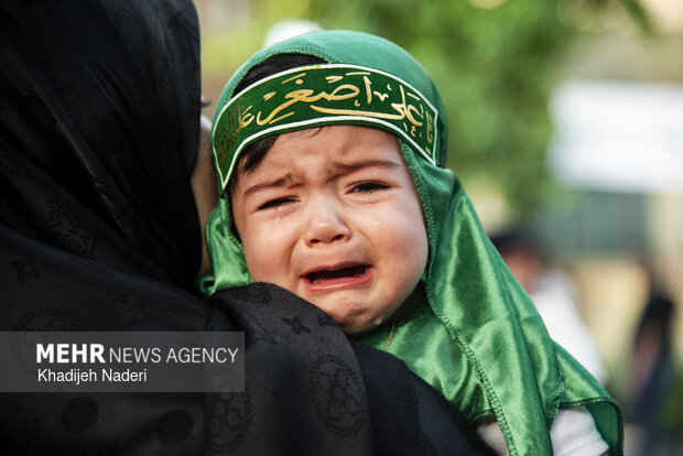 مراسم «شیرخوارگان حسینی» در اصفهان