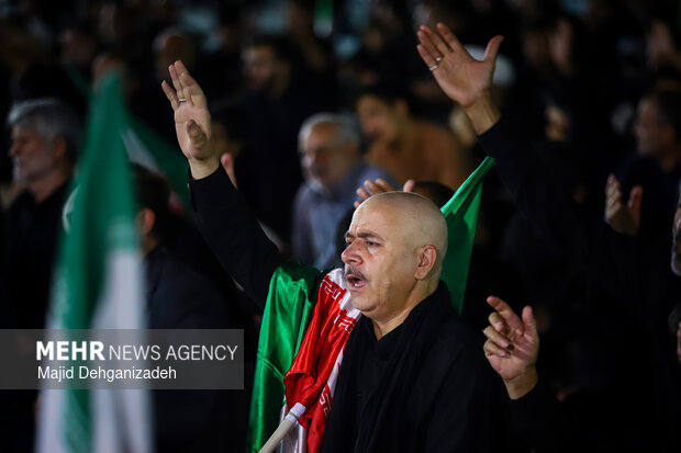 تجمع مردمی «لبیک یا خامنه ای» در یزد