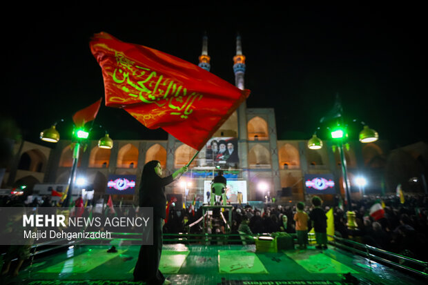 تجمع مردمی «لبیک یا خامنه ای» در یزد
