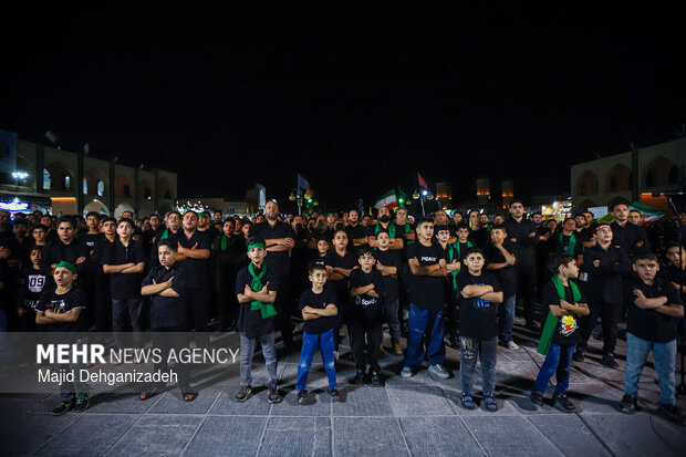 تجمع مردمی «لبیک یا خامنه ای» در یزد