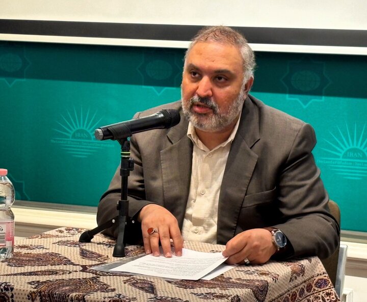 نخستین نمایشگاه تخصصی کتاب ایرانشناسی در اتریش برگزار شد