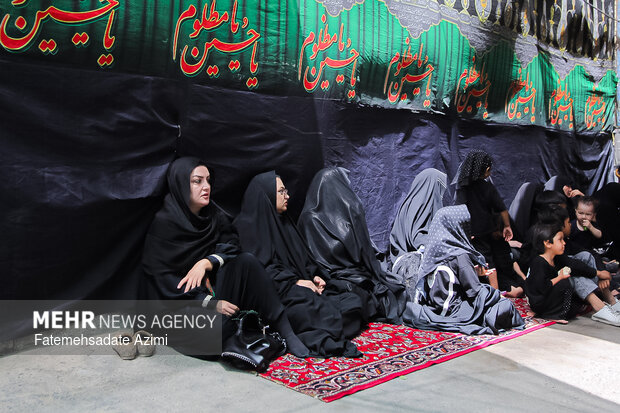 روضه زنانه تکیه کربلایی تقی وطن خواه در قم