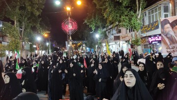 نوای «یاحسین(ع)» در اجتماع شب ۱۱۲ اقبالیه طنین‌انداز شد