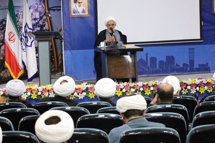 همایش «طلایه‌داران تبلیغ» در بندرعباس برگزار شد 