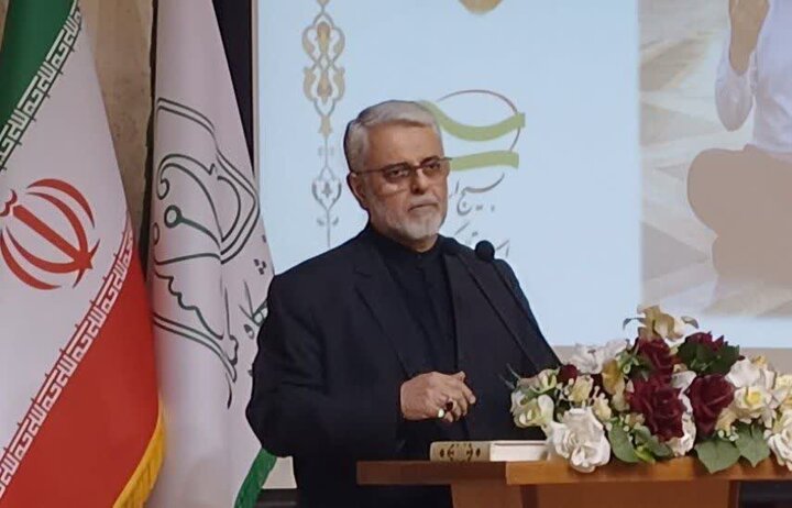 زرین: نباید ذخایر استراتژیک نظام را با تحلیل‌ های غلط به حراج گذاشت