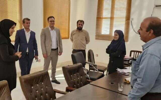 فرماندار تنگستان: ارتقای بهره‌وری وحمایت از کشاورزان شهرستان ضروری است