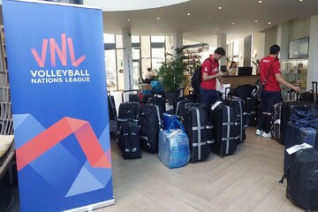 تیم ملی والیبال ایران به فرانسه رسید