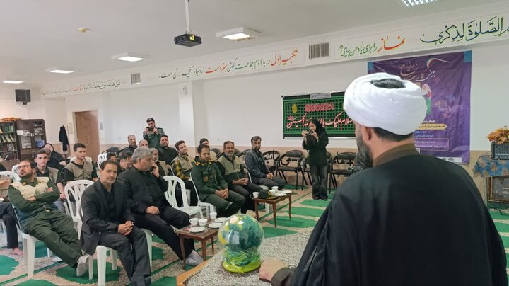 طرح جهادی «شهید عجمیان»، رنگ جهاد را بر دیوار مدارس بهاباد می‌نشاند