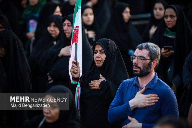 اجتماع بزرگ عاشورایان یزد در حسینیه امیرچقماق
