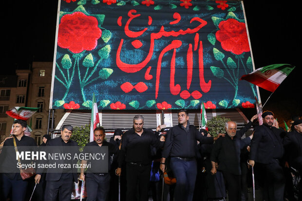 دیباج یکپارچه در سوگ سیدالشهدا