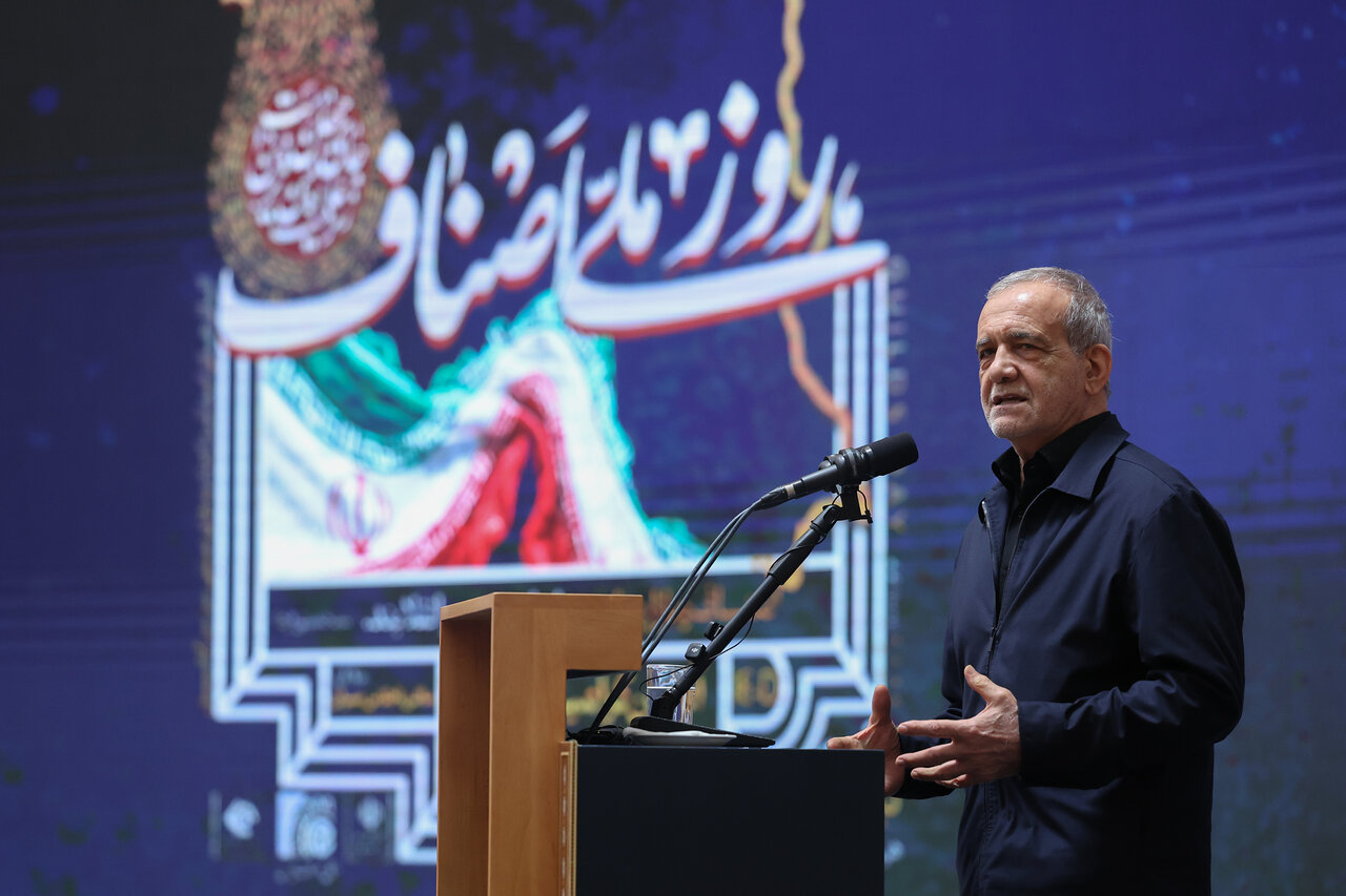 اصناف،پزشكيان،كشور،ايران،جمهور،ملي،رئيس،عزت،صنفي،مسير،اظهار، ...