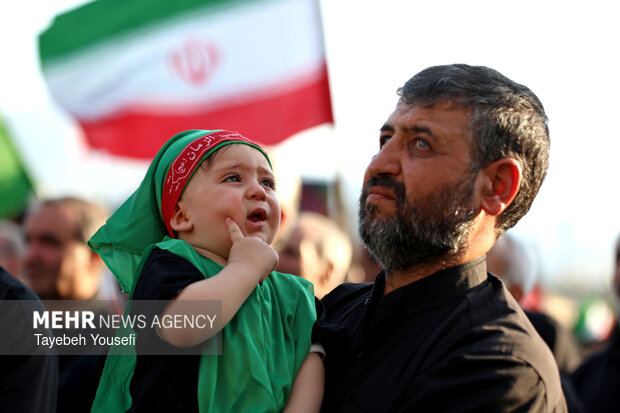 یوم العطش» اجتماع با شکوه پرچمداران حسینی در همدان»