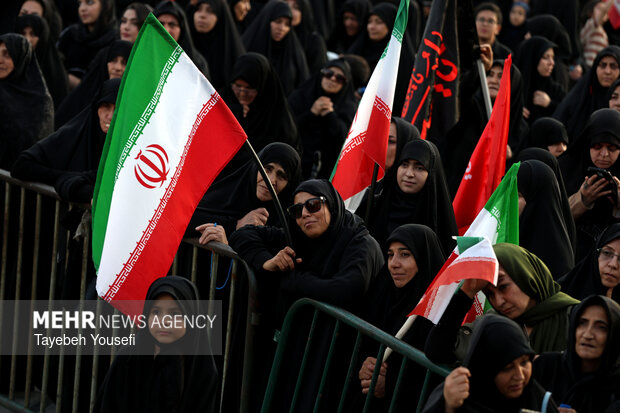 یوم العطش» اجتماع با شکوه پرچمداران حسینی در همدان»