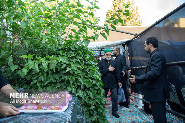 عزاداری در حسینیه سوخته وکیل‌آباد مشهد