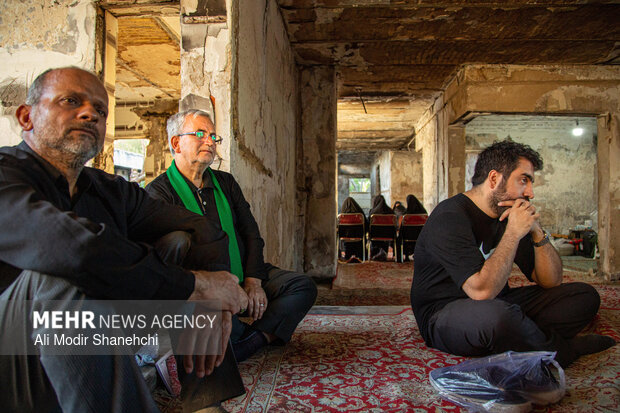 عزاداری در حسینیه سوخته وکیل‌آباد مشهد