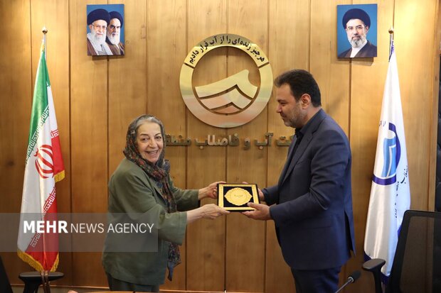 مرضیه برومند سفیر آب آبفای منطقه یک تهران شد