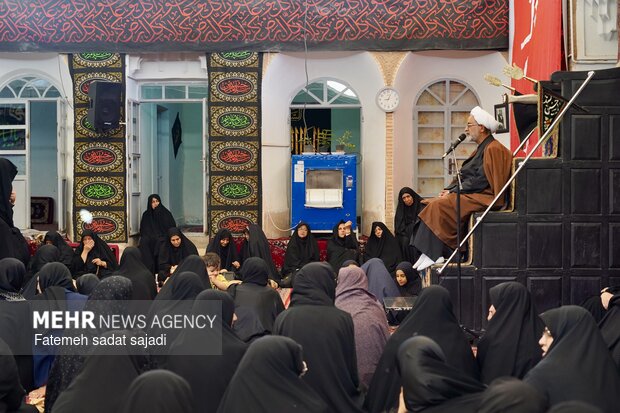 یک قرن عزاداری در خانه تاریخی بردشیری کرمان