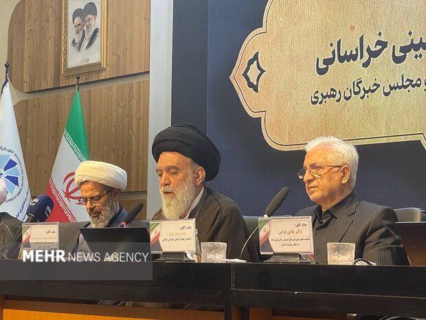 آیت‌الله حسینی: فعالان اقتصادی سرداران جبهه جنگ اقتصادی هستند