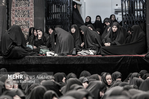Mourning ceremony at Sadat Akhavi Hosseiniyah in Muharram mos

