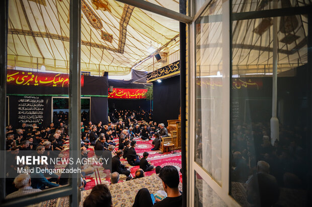 آیین روضه خوانی سنتی در «خانه ملک ثابت» یزد