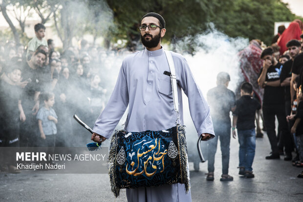 کاروان هشتم محرم در خمینی شهر اصفهان