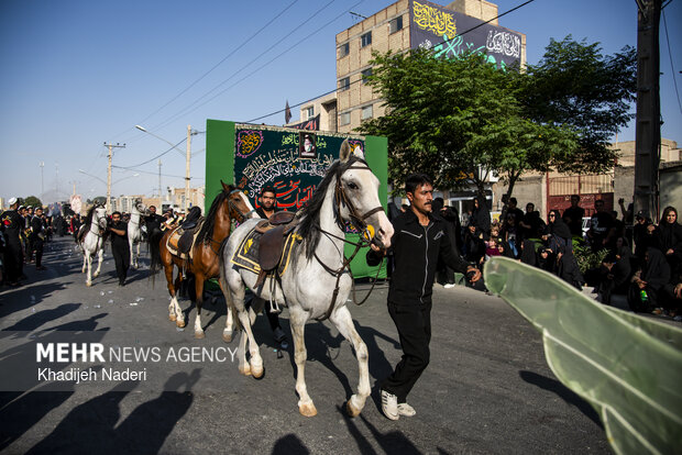 کاروان هشتم محرم در خمینی شهر اصفهان