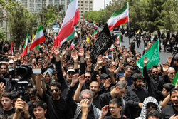 شینی ئێران لە ماتەمی تاسووعای حسێنی؛ وڵات سەرانسەر ڕەشپۆشە